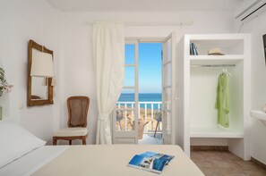 Deluxe Studio, Sea View | Soundproofing, iron/ironing board, free WiFi, bed sheets - Akrolithos studios (Stelida)