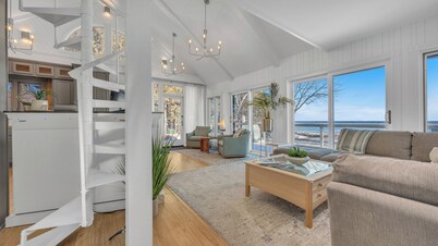 Shoreline Serenity - 2 Private Acres