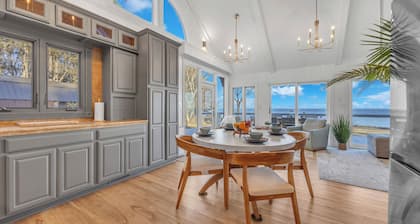 Shoreline Serenity - 2 Private Acres