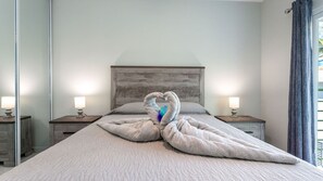 1 室のベッドルーム、WiFi (無料)、ベッドシーツ