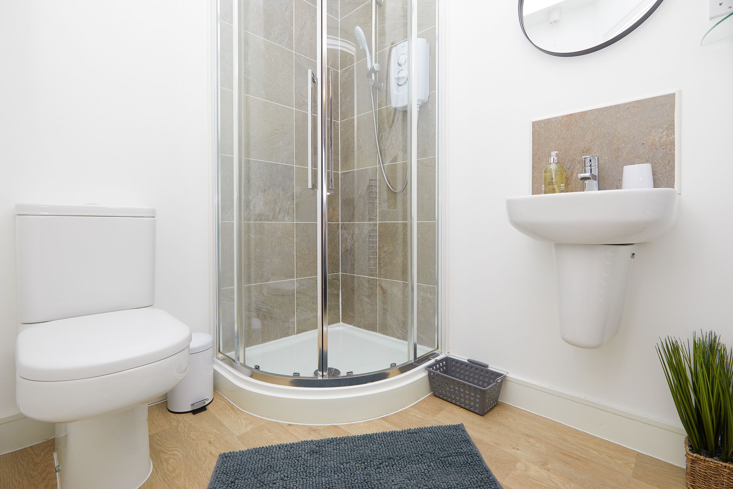 Premier Townhome, 2 Bedrooms, Kitchen, City View | Bathroom | Separate bathtub and shower, hair dryer, towels, soap