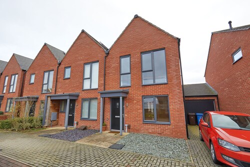 Derby 2 Bed House 3 Min Walk to Hospital