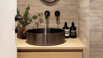 Apartamento | Banheiro | Toalhas de banho