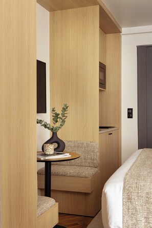 Espace de travail pour ordinateur portable, draps fournis