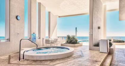 Beachfront Palazzo Condo - 2BR + Bunks, Gulf View w/ Free Beach Chairs!