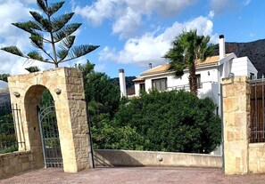 Property grounds - Papyrise View (Heraklion)