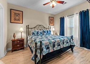 2 Schlafzimmer, Bügeleisen/Bügelbrett, kostenloses WLAN, Bettwäsche