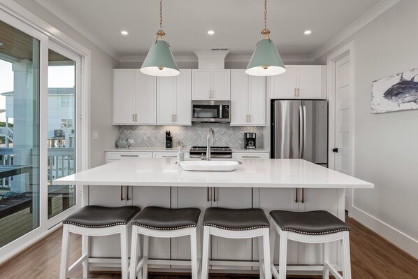 Microwave, oven, stovetop, dishwasher