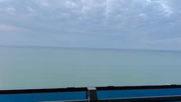 Comfort Studio, Balcony, Beach View | Terrace/patio