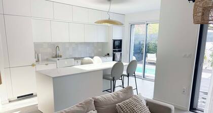 Villa centre-ville avec piscine