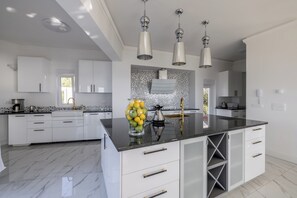 Private kitchen - Berfami 5-star villa with panoramic seaview & modern luxury in Podstrana, Split (Podstrana)