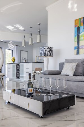 TV - Berfami 5-star villa with panoramic seaview & modern luxury in Podstrana, Split (Podstrana)