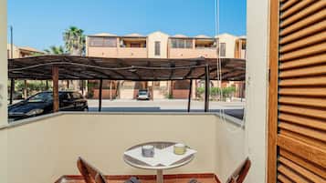 Studio Classique, 1 lit double et 1 canapé-lit, balcon | Terrasse/Patio