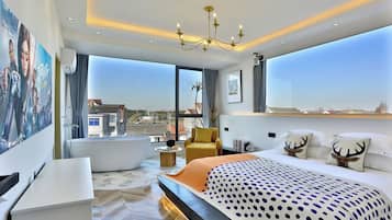 Elite Double Room | Down comforters, individually decorated, desk, laptop workspace