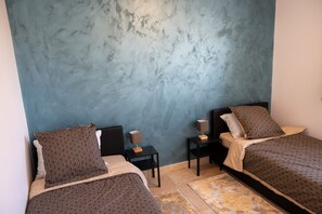 2 多间卧室、熨斗/熨衣板、WiFi、床单