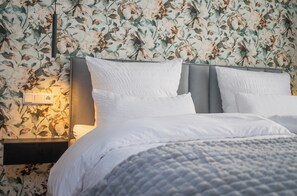 1 chambre, fer et planche à repasser, accès au Wi-Fi (inclus)