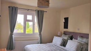 House, 3 Bedrooms, Accessible