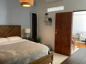 1 bedroom, bed sheets