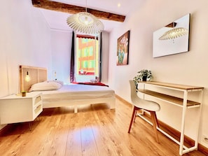 3 bedrooms, iron/ironing board, free WiFi, bed sheets