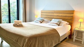 Iron/ironing board, free WiFi, bed sheets - Terrasse Felix Faure (Niza)