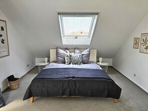 1 chambre, fer et planche à repasser, lit parapluie, Wi-Fi gratuit