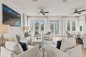 Smart TV, books - Gated Community, 30A, Close 2 Beach, Bikes, Luxury (Santa Rosa Beach)