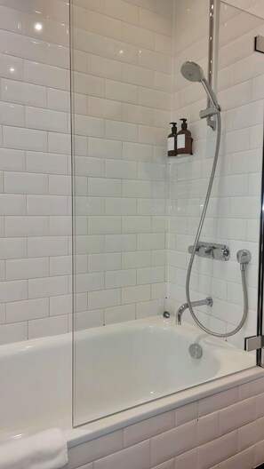 Hair dryer - *NEW* Notting Hill - It's The One One One! (2) (London)