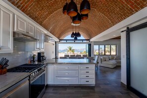 Microwave, oven, stovetop, dishwasher - Perfect Villa in Cabo Bello: Pool, Jacuzzi, WiFi, Two Balconies, Private Beach (Cabo Bello)