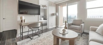 Landing | Incredible 2BD, Gym, Clubhouse
