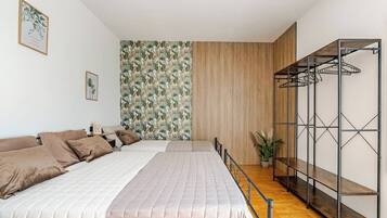 1 Schlafzimmer, Reisekinderbett, kostenloses WLAN, Bettwäsche