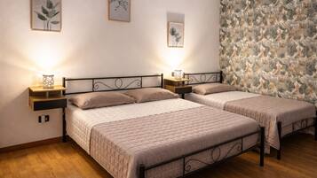 1 chambre, lit parapluie, Wi-Fi gratuit, draps fournis