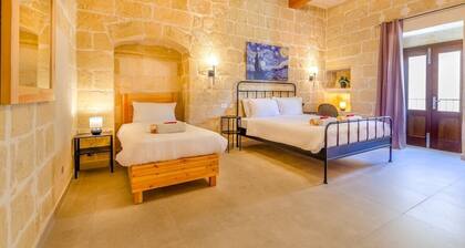 300y/o Gozo Villa: 2 pools, roof lounge, sea views