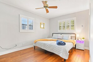 4 chambres, bureau, fer et planche à repasser, Wi-Fi