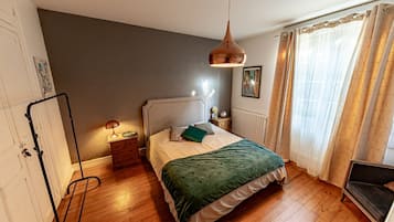 2 slaapkamers, een strijkplank/strijkijzer, wifi, beddengoed
