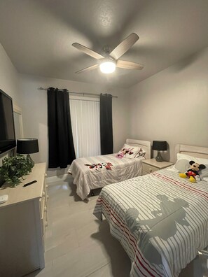 4 Schlafzimmer, kostenloses WLAN, Bettwäsche