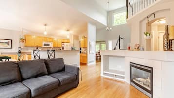 Smart TV, fireplace, table football