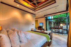 Room - Lily Pool Villa in Nai Harn (Phuket)