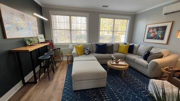 Smart TV, ping pong, books