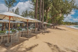Unclassified image, 3 of 39, button - Twinpalms MontAzure Phuket (Phuket)