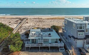 Exterior - PET FRIENDLY OCEANFRONT 1BR Perfect For a COUPLE!! (Long Beach)