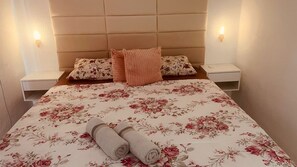1 bedroom, free WiFi, bed sheets
