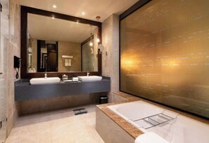 Cribs/infant beds