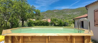 🏡 Holiday Home with Private Pool 🌿⚽🚴‍♀️