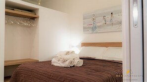 2 bedrooms, WiFi, bed sheets