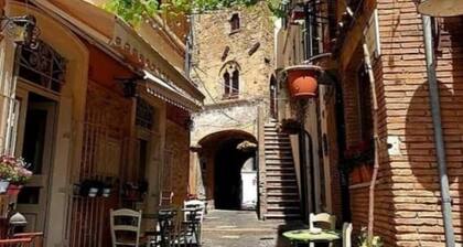 Alice's House a stone's throw from the sea and the old town of Neptune