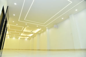 Banquet hall - Hotel Shreeji Palace (Abu Road)