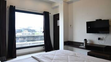 Superior Double Room, 1 Double Bed, City View | Egyptian cotton sheets, premium bedding, Select Comfort beds