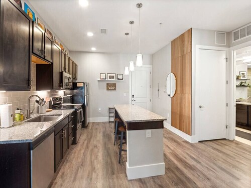 Red Rocks Retreat - Minutes to Shows, Hikes, Shops