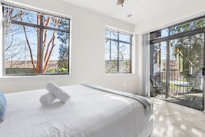 2 bedrooms, iron/ironing board, free WiFi