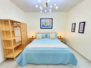 2 bedrooms, iron/ironing board, WiFi, bed sheets